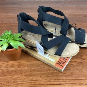 NWT St. John’s Bay Crossband Wedge Sandals Black Memory Foam Size 8.5
